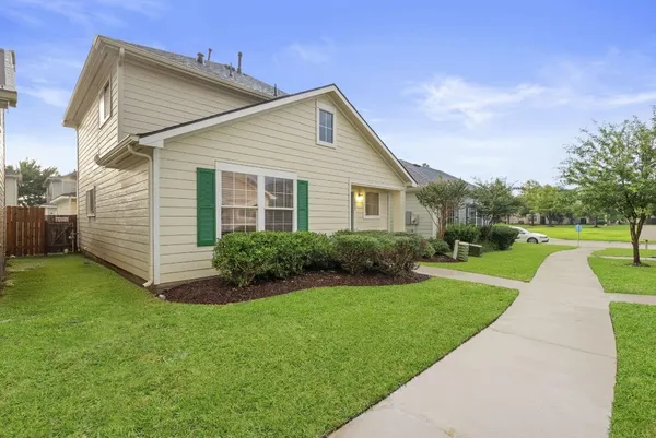 $1,800 | 1617 Nichole Woods Drive, Houston, TX 77047