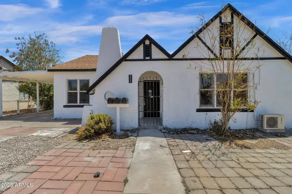 $507,800 | 325 North 17th Drive, Phoenix, AZ 85007