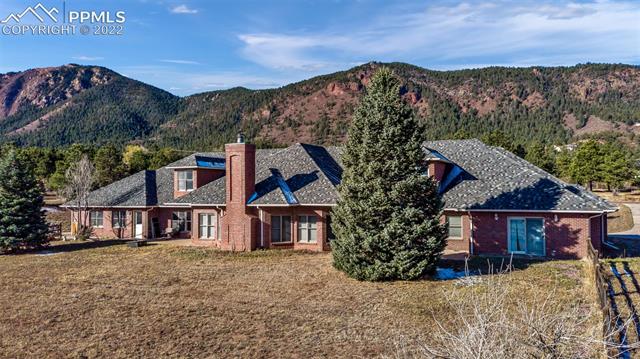 18375 Spruce Road Monument, CO 80132 - Photo 2 of 21