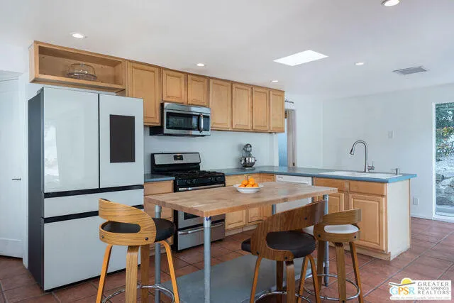 $685,000 | 68067 Vista Del Valle Court, Cathedral City, CA 92234