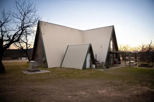 $1,275,000 | 6812 Highway 114, Jermyn, TX 76459