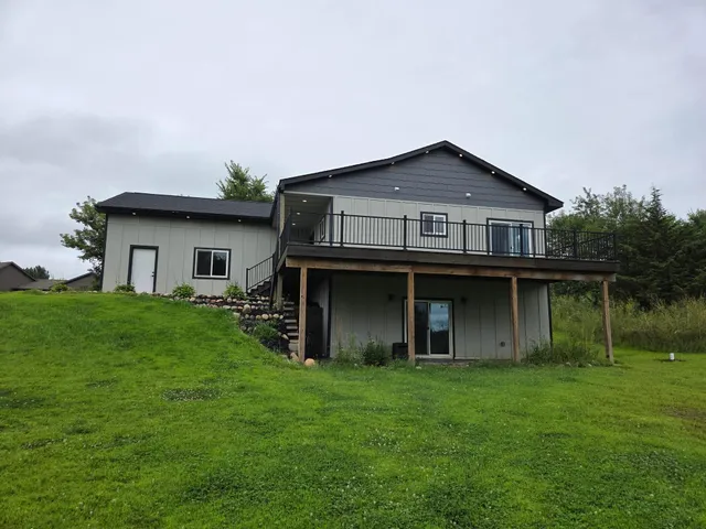 $415,000 | 602 218th Street, Osceola, WI 54020