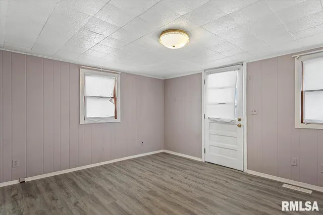 $99,900 | 1224 North Rutledge Street, Springfield, IL 62702