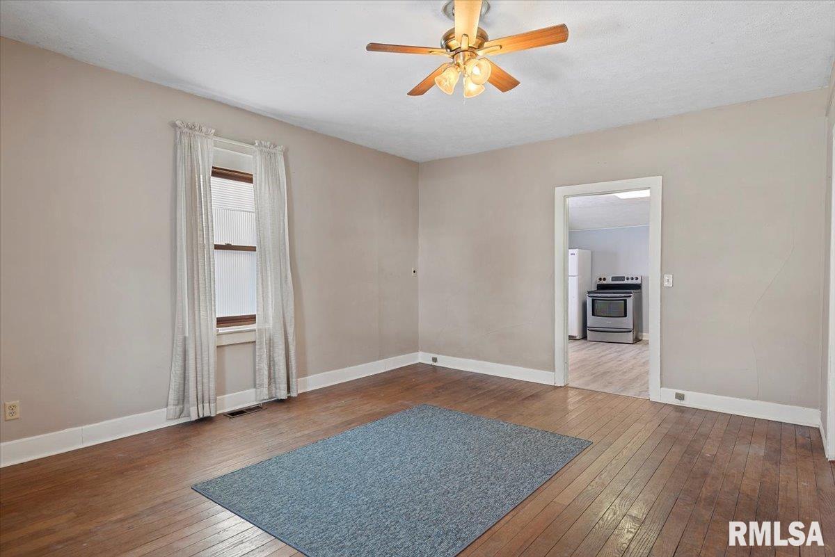 1224 North Rutledge Street Springfield, IL 62702 - Photo 2 of 28