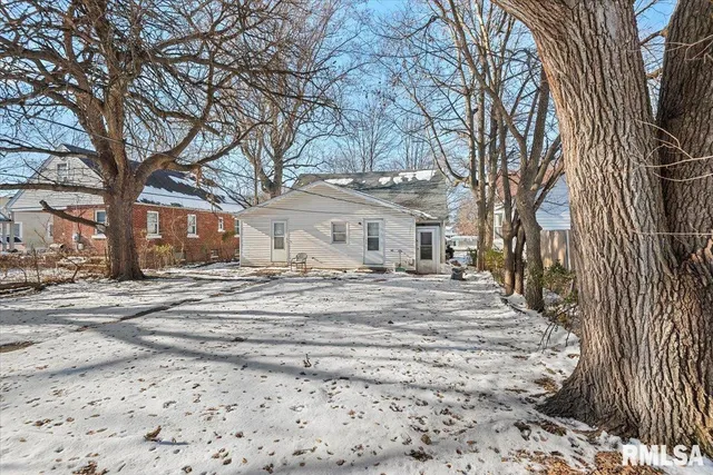 $99,900 | 1224 North Rutledge Street, Springfield, IL 62702