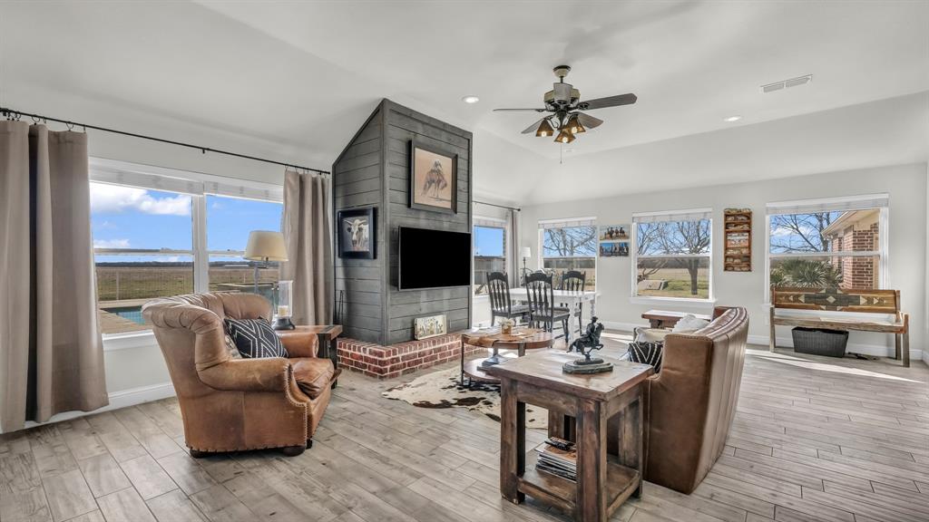 2500 County Road 332 Valley View, TX 76272 - Photo 11 of 40