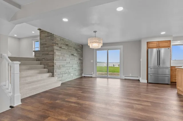 $870,000 | 2180 White Swan Drive, Oshkosh, WI 54901