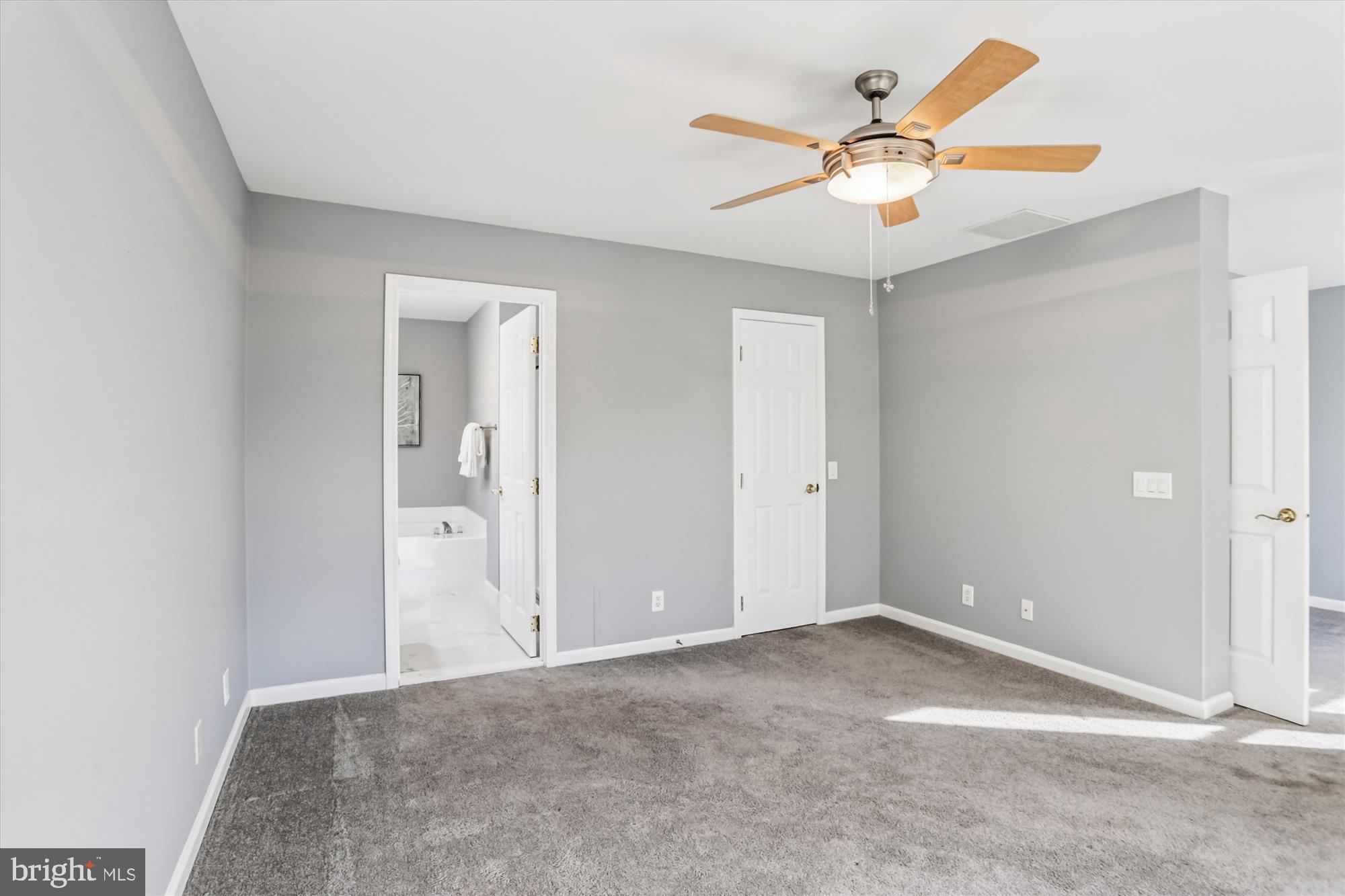 15 Ritchie Avenue Silver Spring, MD 20910 - Photo 43 of 73 Primary BR with Full bath and closet
