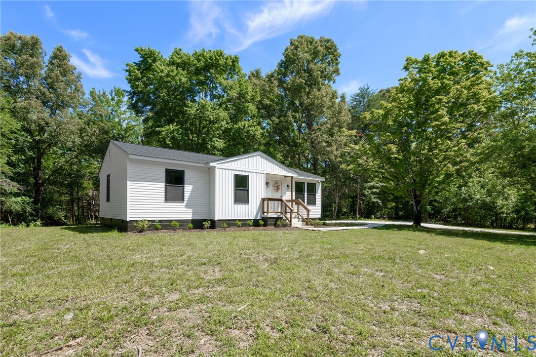 3056 Davis Mill Road Goochland, VA 23063 - Photo 46 of 46 Modern farmhouse-style residence with white siding