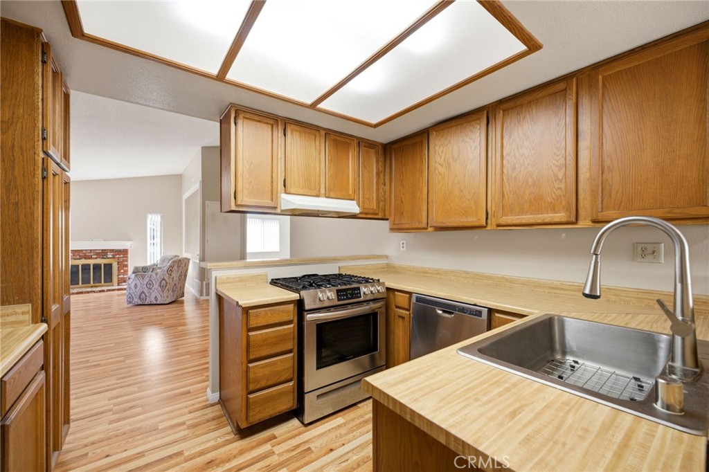 1246 Versailles Circle Riverside, CA 92506 - Photo 17 of 50