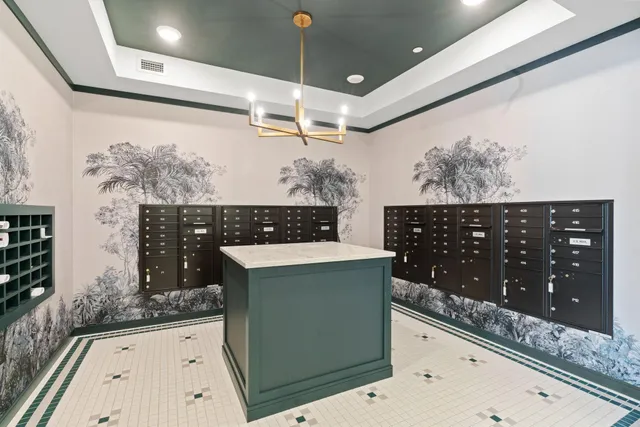 $355,784 | 1875 East Shore Drive, Unit 302, St. Paul, MN 55109