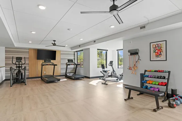 $355,784 | 1875 East Shore Drive, Unit 302, St. Paul, MN 55109