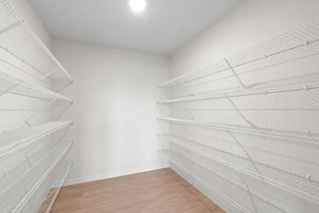 $355,784 | 1875 East Shore Drive, Unit 302, St. Paul, MN 55109