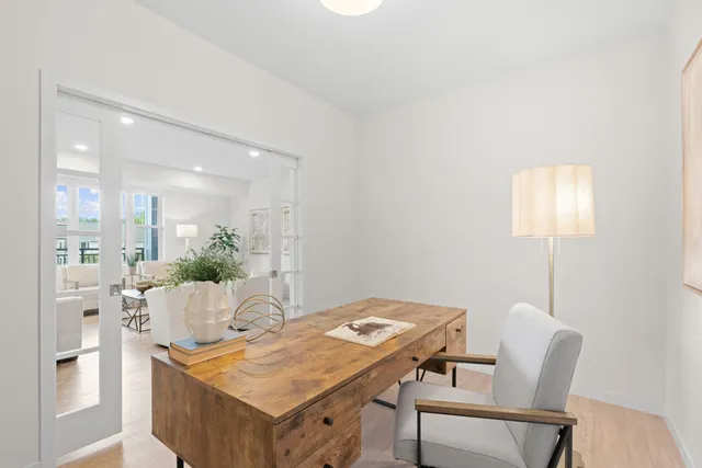 $355,784 | 1875 East Shore Drive, Unit 302, St. Paul, MN 55109