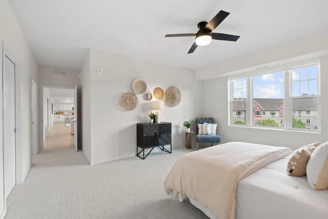 $355,784 | 1875 East Shore Drive, Unit 302, St. Paul, MN 55109