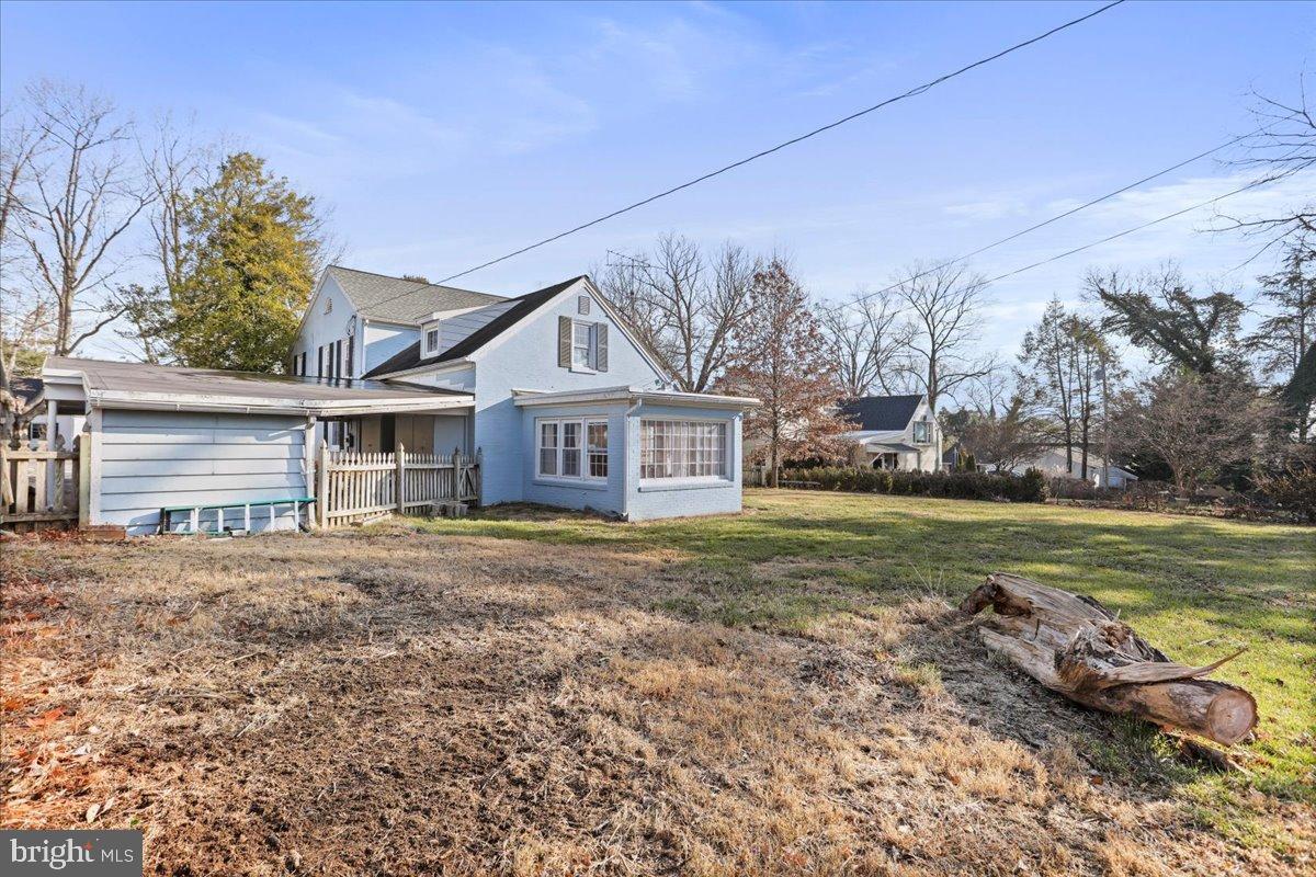 19011 Orchard Terrace Road Hagerstown, MD 21742 - Photo 40 of 41 a view of a house with a yard