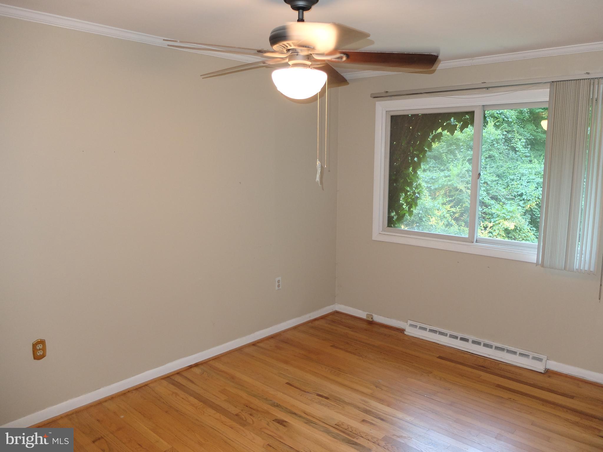 2662 Ogleton Road Annapolis, MD 21403 - Photo 11 of 22 Bedroom