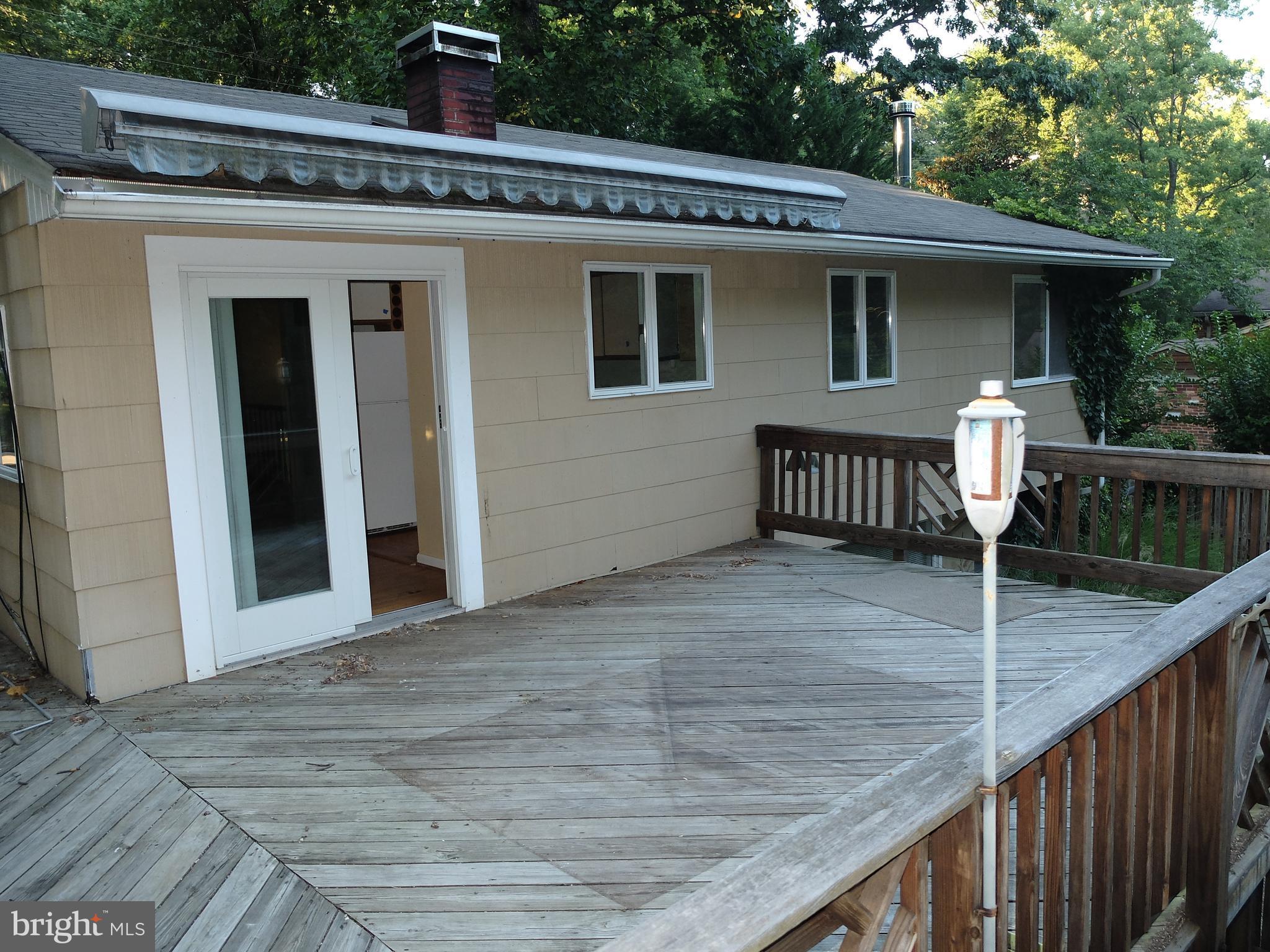 2662 Ogleton Road Annapolis, MD 21403 - Photo 17 of 22 Great place for your barbeque!