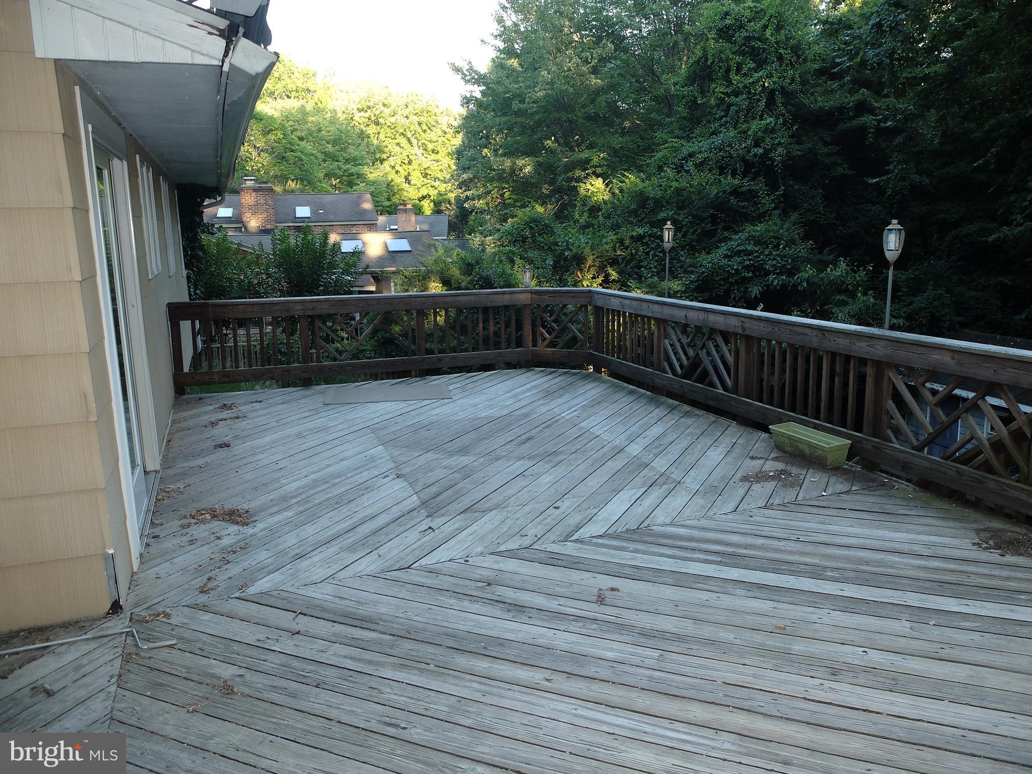 2662 Ogleton Road Annapolis, MD 21403 - Photo 18 of 22 Huge deck on back and side of house