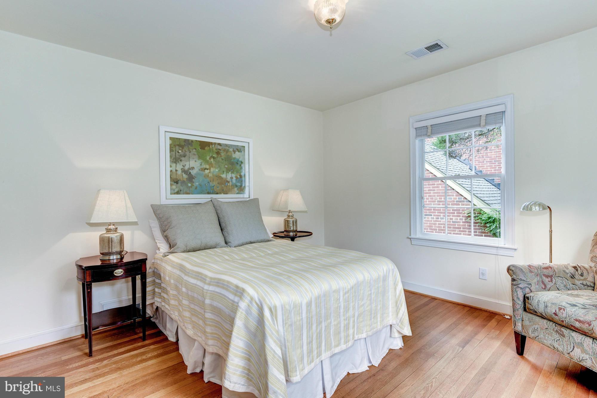 5228 Elliott Road Bethesda, MD 20816 - Photo 19 of 30 Bedroom 4