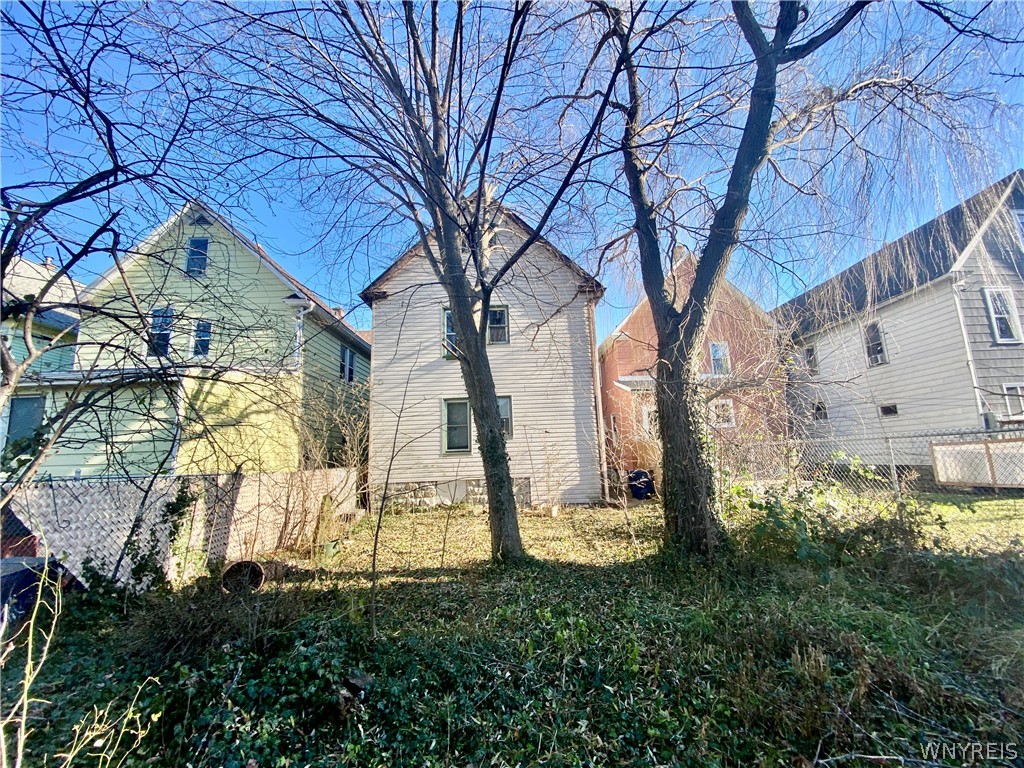 402 Baynes Street Buffalo, NY 14213 - Photo 37 of 37 Trees for shade on those hot summer days.