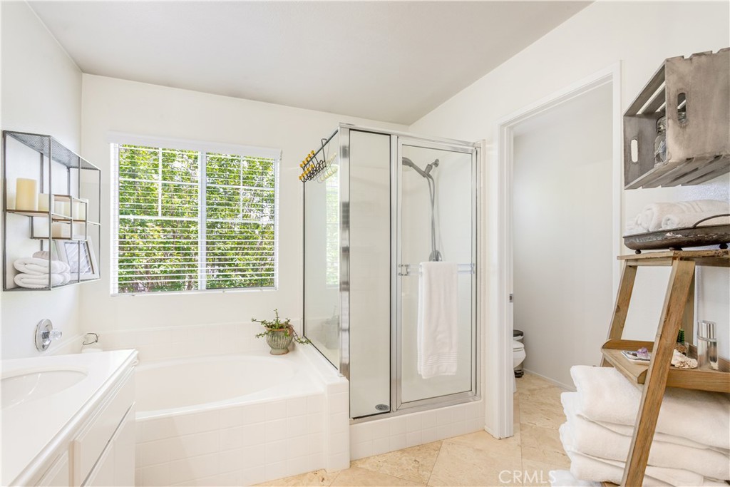 43252 Modena Drive Temecula, CA 92592 - Photo 30 of 48 Primary Bathroom