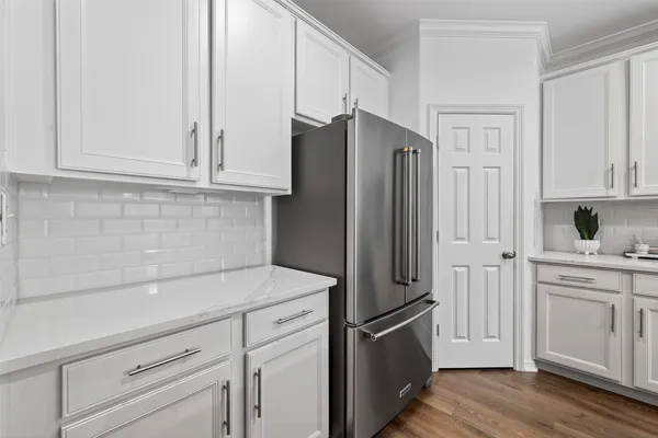 $5,400 | 66 South Longsford Circle, The Woodlands, TX 77382