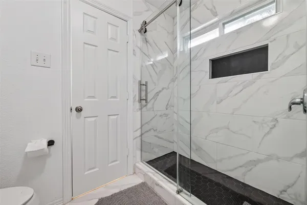 $5,400 | 66 South Longsford Circle, The Woodlands, TX 77382