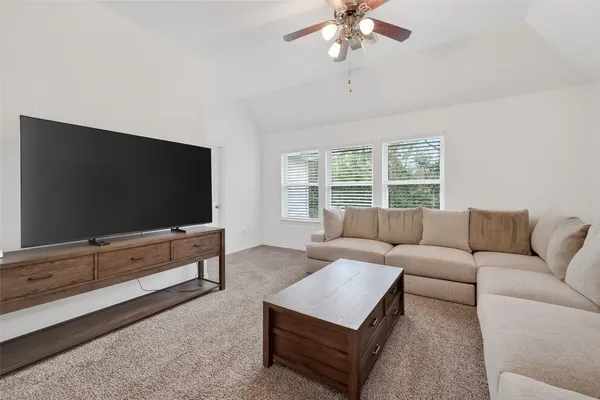 $5,400 | 66 South Longsford Circle, The Woodlands, TX 77382