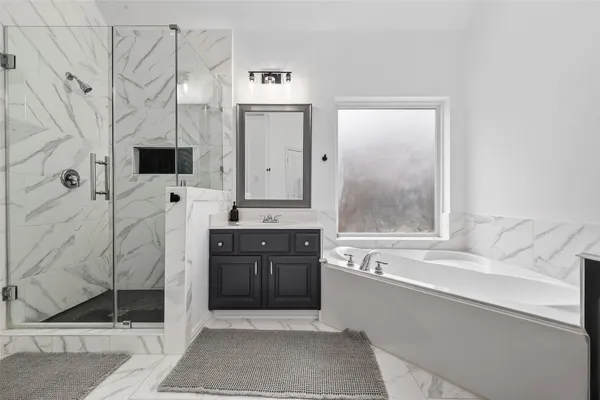 $5,400 | 66 South Longsford Circle, The Woodlands, TX 77382