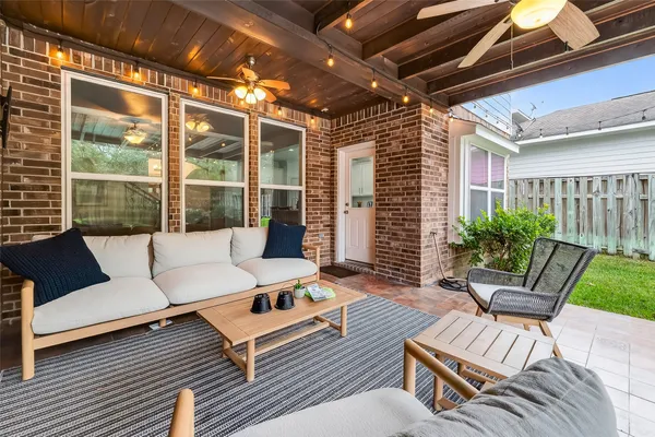 $5,400 | 66 South Longsford Circle, The Woodlands, TX 77382