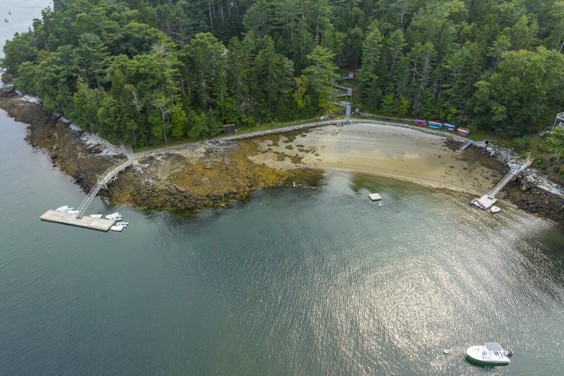 11 Bayberry Road Boothbay Harbor, ME 04538 - Photo 33 of 36 42 Beach Club & Dock