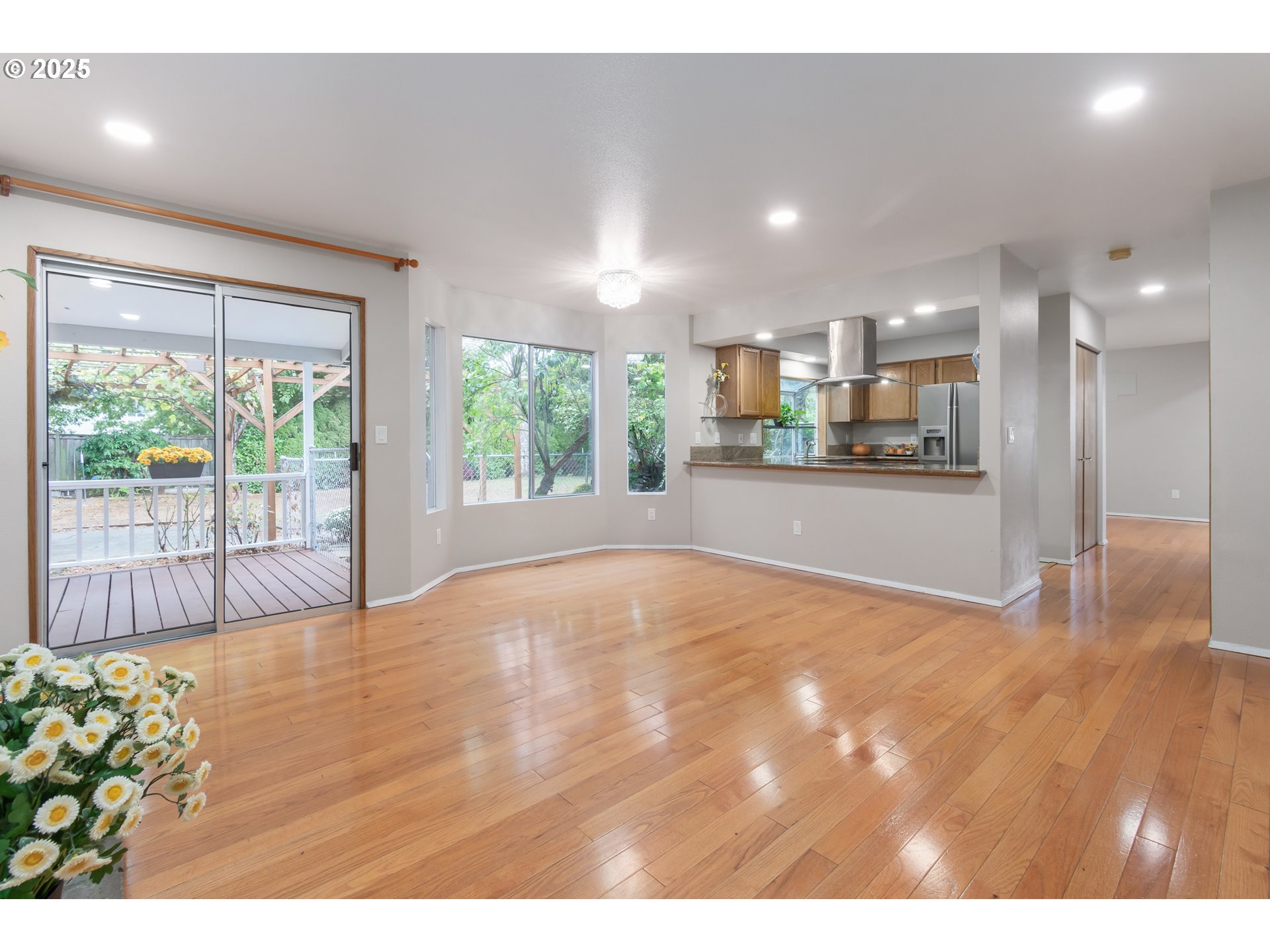 2132 Assumption Street Eugene, OR 97402 - Photo 15 of 39