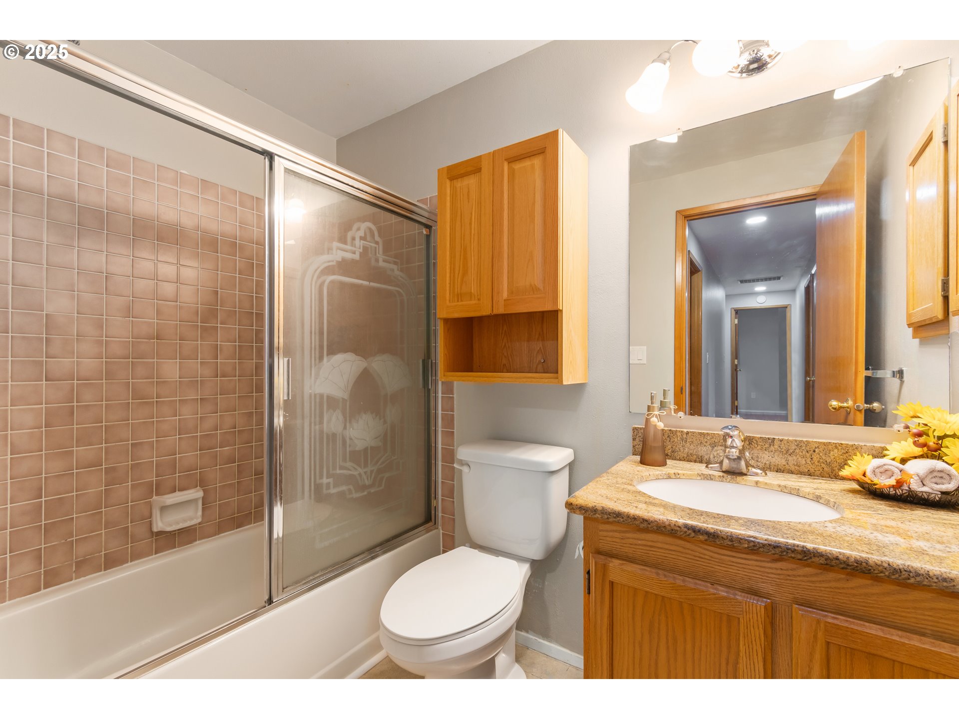 2132 Assumption Street Eugene, OR 97402 - Photo 24 of 39