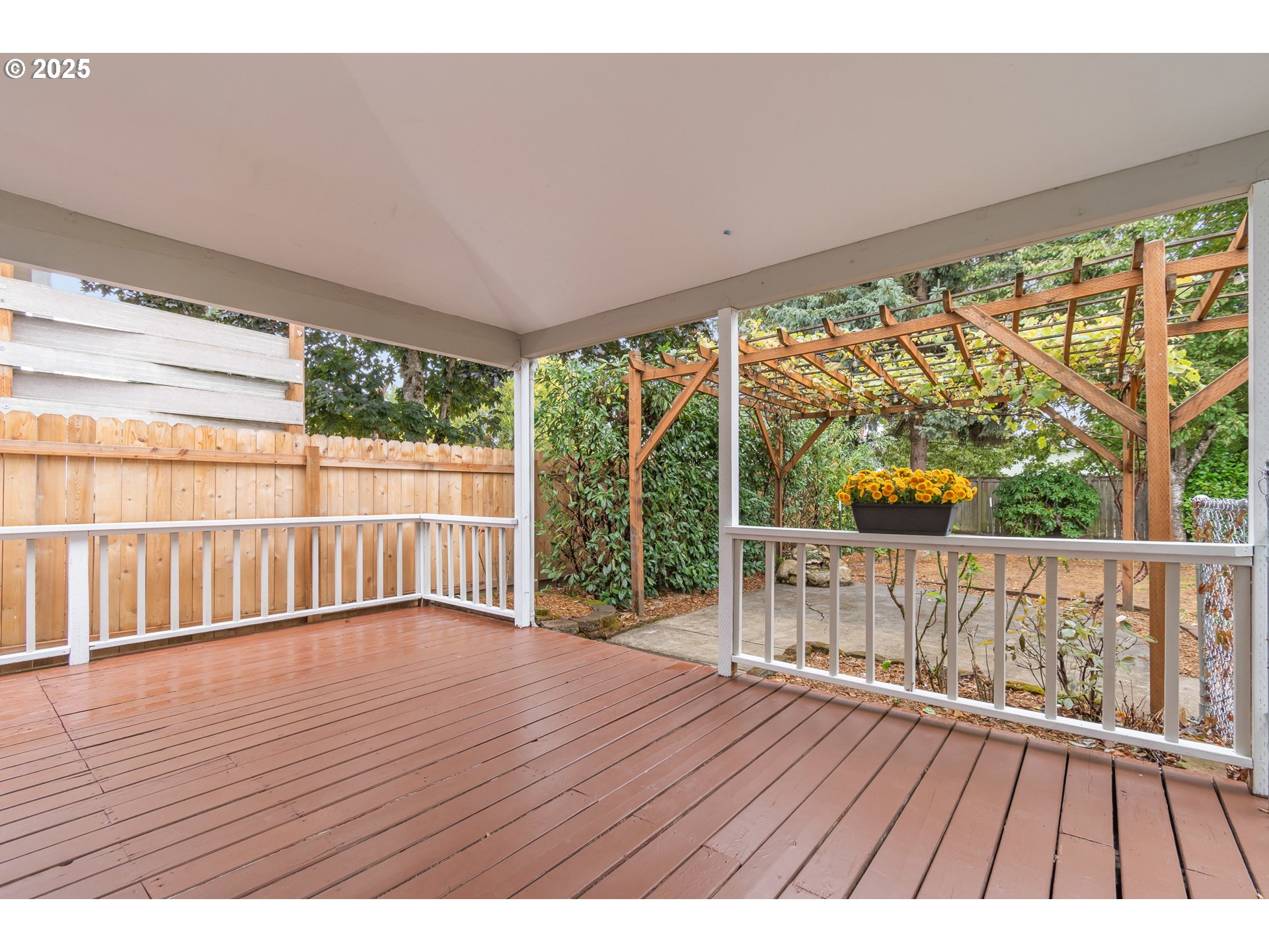 2132 Assumption Street Eugene, OR 97402 - Photo 28 of 39