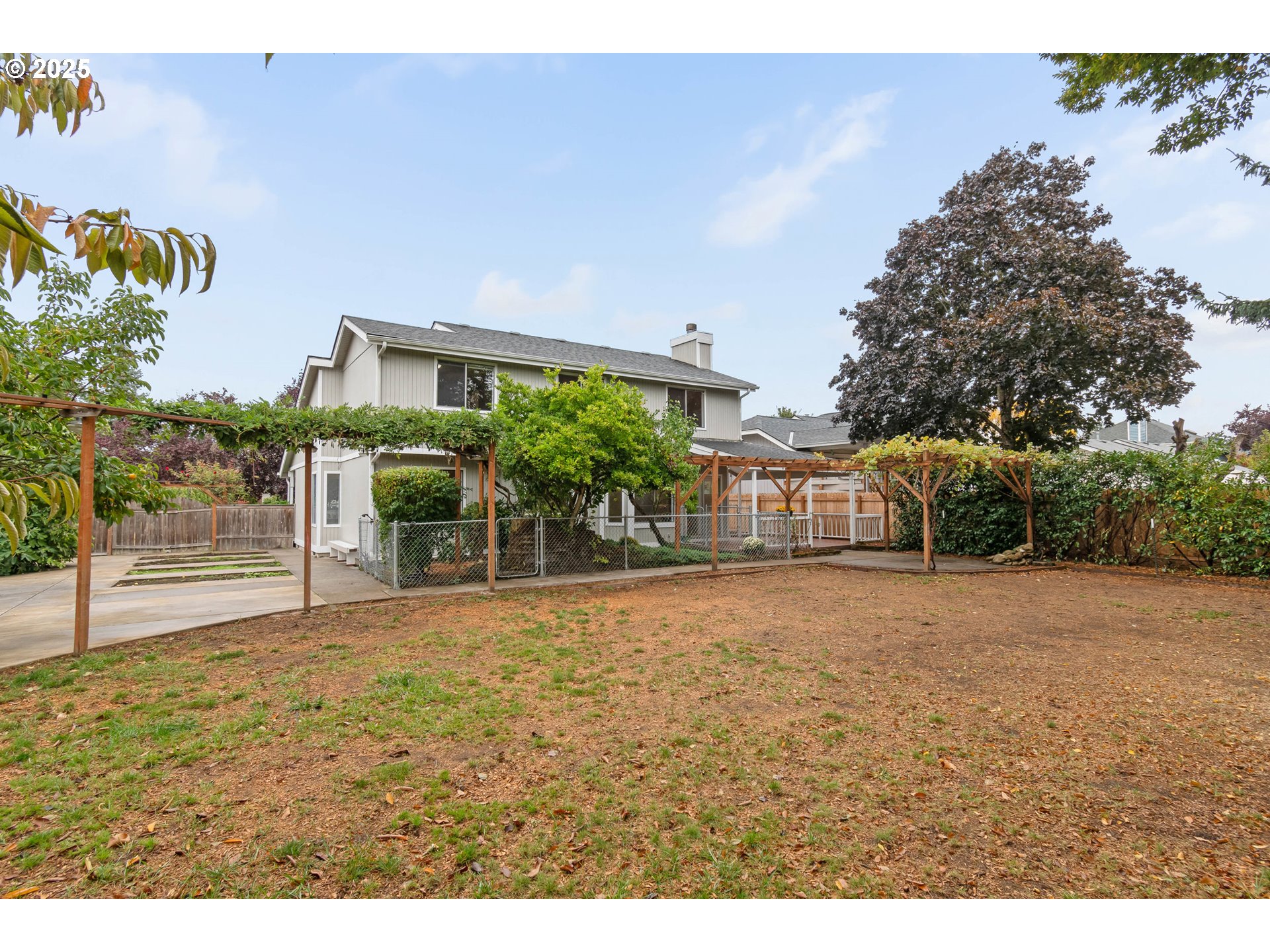 2132 Assumption Street Eugene, OR 97402 - Photo 32 of 39