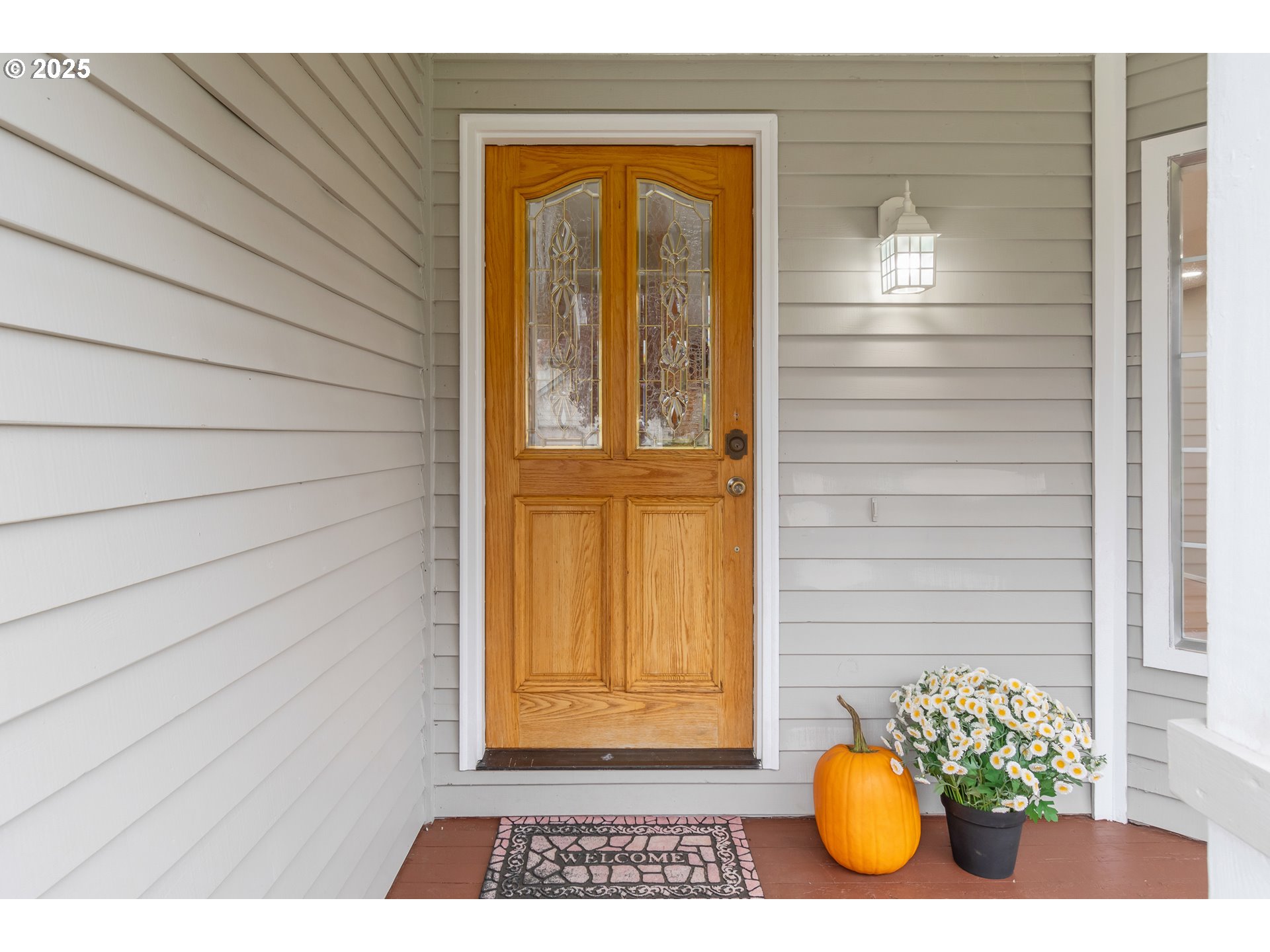 2132 Assumption Street Eugene, OR 97402 - Photo 4 of 39