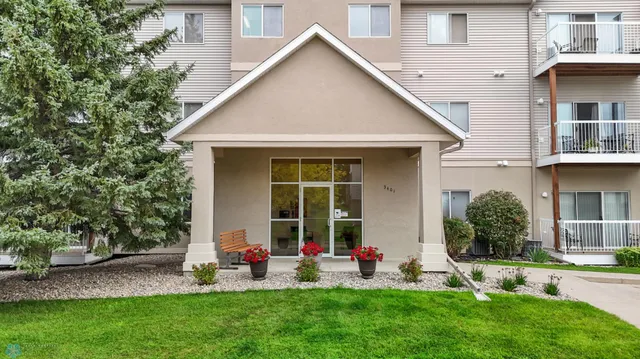 $263,900 | 3401 28th Street Southwest, Unit 102, Fargo, ND 58103
