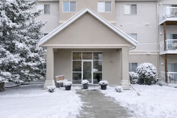 $262,500 | 3401 28th Street Southwest, Unit 102, Fargo, ND 58104