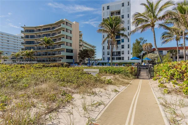 $439,900 | 1500 North Ocean Boulevard, Unit 502, Pompano Beach, FL 33062