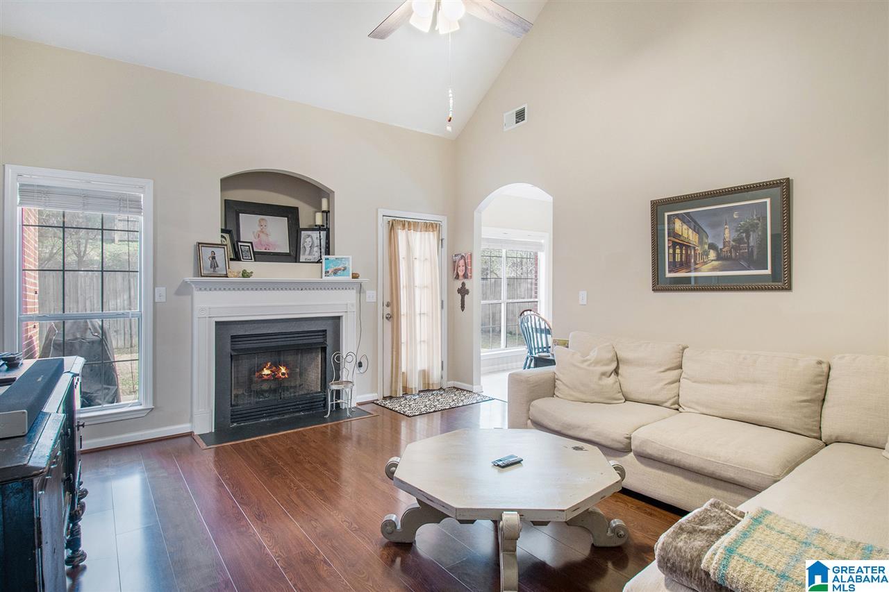 826 Daventry Lane Calera, AL 35040 - Photo 3 of 22