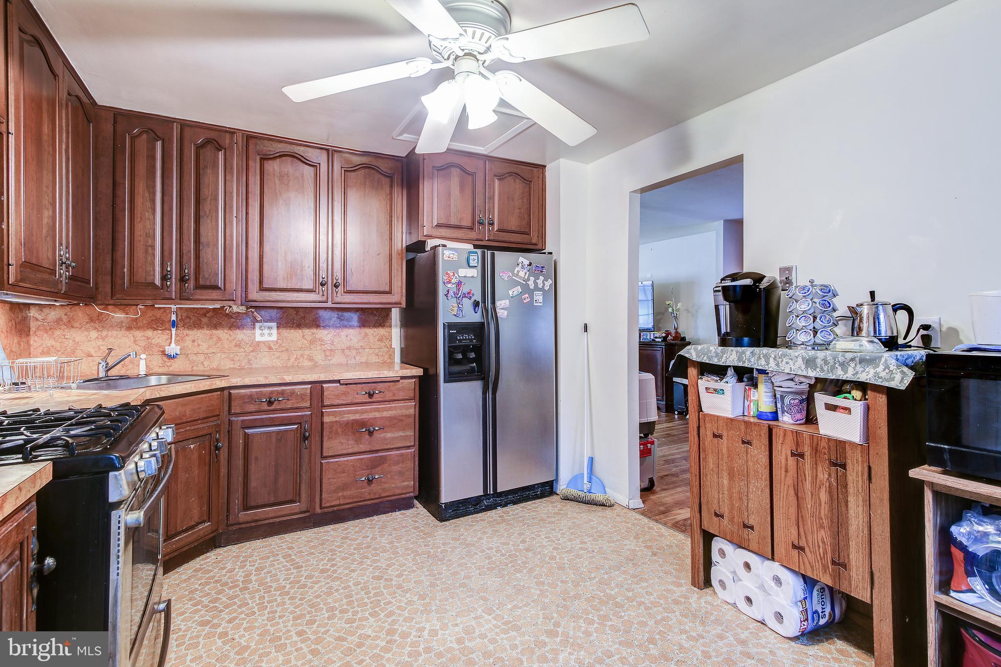 12916 Clarion Road Fort Washington, MD 20744 - Photo 12 of 35 Kitchen.