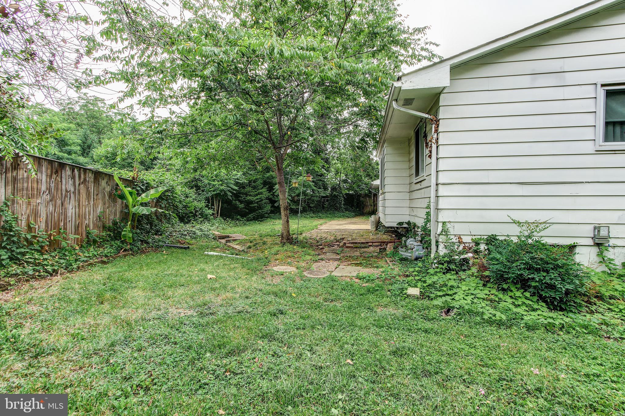 12916 Clarion Road Fort Washington, MD 20744 - Photo 33 of 35 Rear yard.