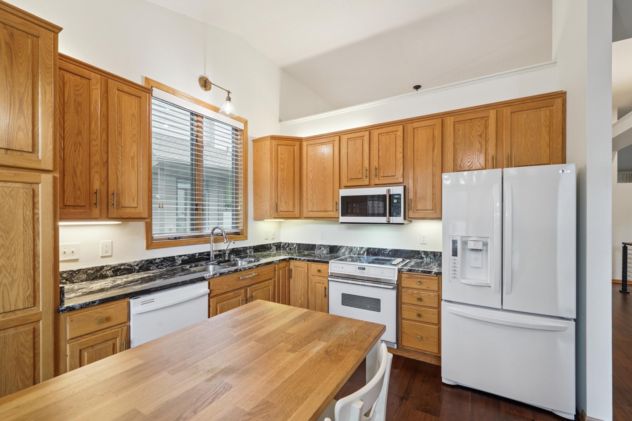 8461 Rice Lake Road Maple Grove, MN 55369 - Photo 5 of 25 Gallery Image 5