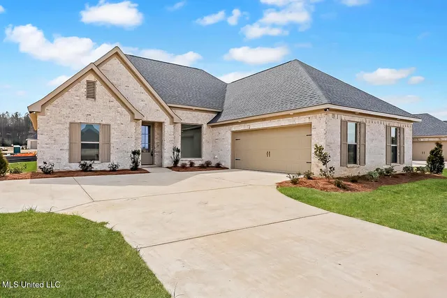 $406,900 | 1018 Kensington Drive, Flowood, MS 39232