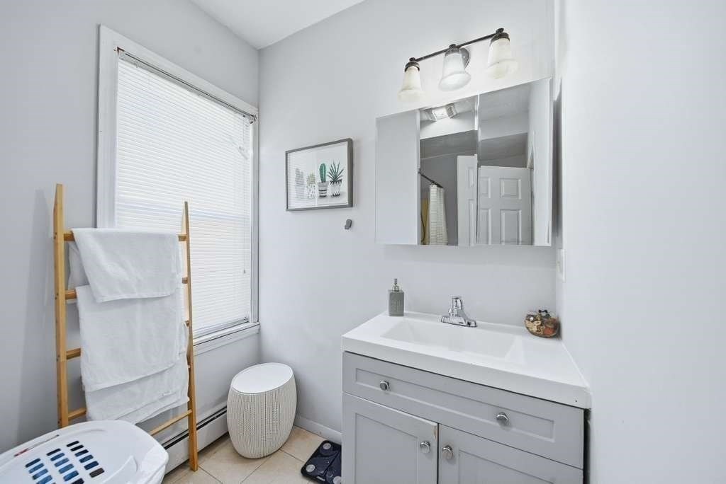 8 Gates Street Lowell, MA 01851 - Photo 12 of 37