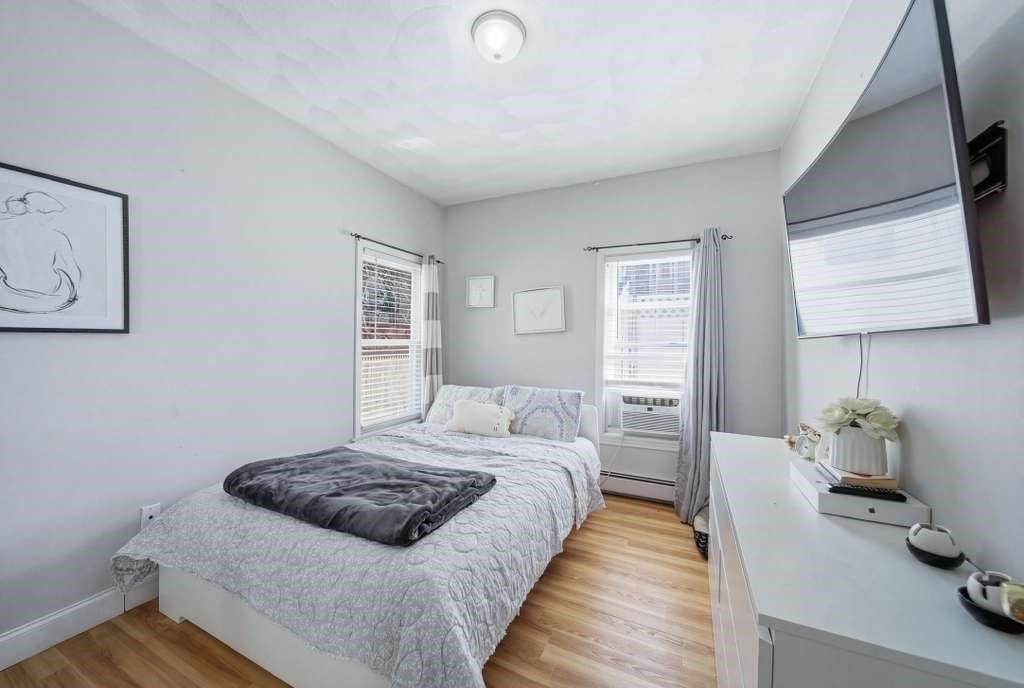 8 Gates Street Lowell, MA 01851 - Photo 14 of 37