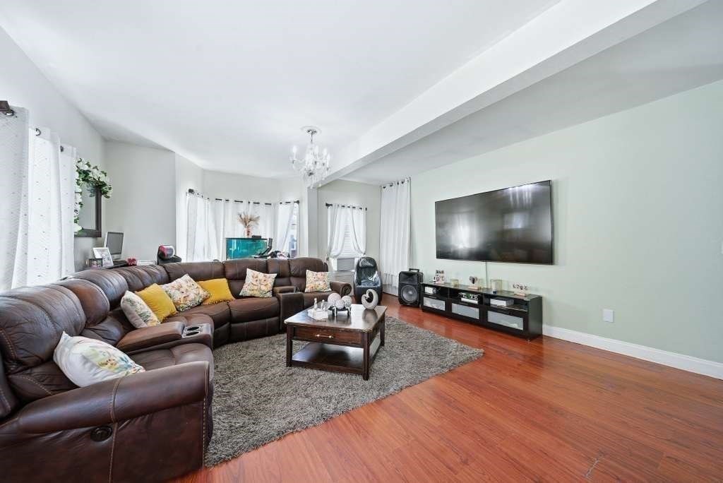 8 Gates Street Lowell, MA 01851 - Photo 20 of 37