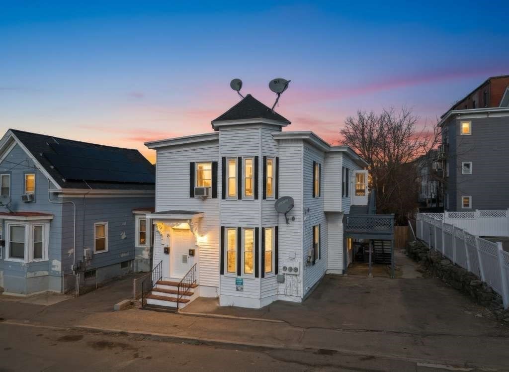 8 Gates Street Lowell, MA 01851 - Photo 2 of 37