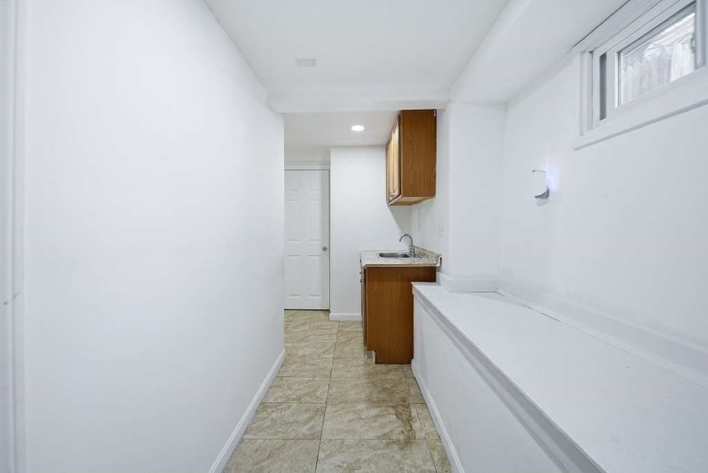 8 Gates Street Lowell, MA 01851 - Photo 30 of 37